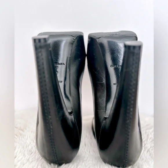 BALENCIAGA DESIGNER BLACK LEATHER PUMPS HAND MADE ITALY ALMOND TOE BUCKLE SZ 7 - Picture 10 of 16